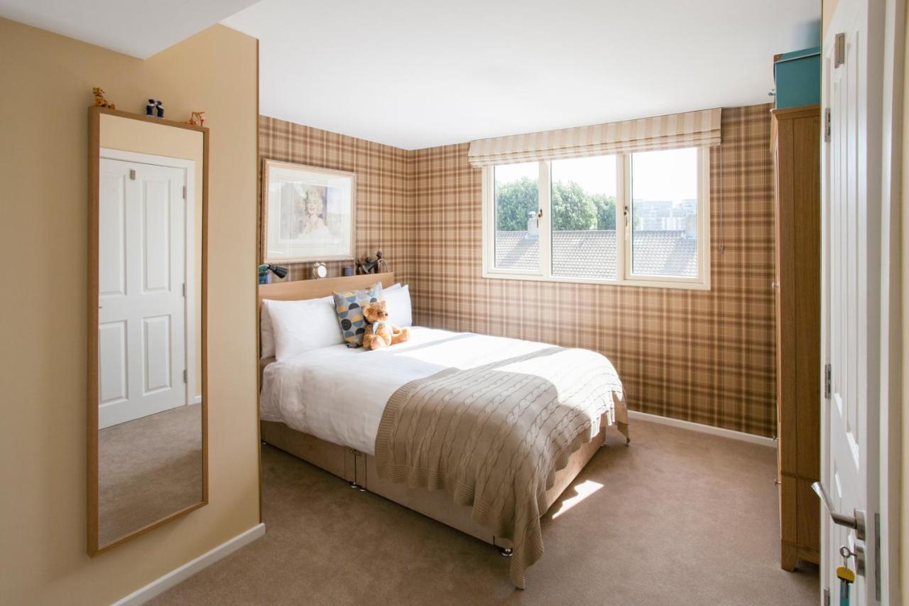 2 Mikes Homestay Dublin Exteriör bild