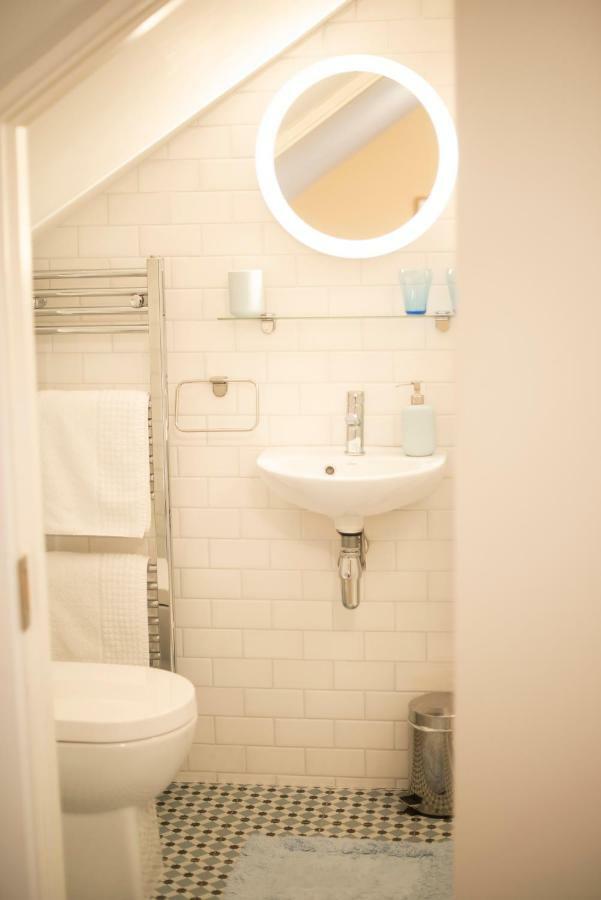 2 Mikes Homestay Dublin Exteriör bild